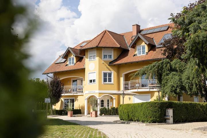 Ferienwohnung für 2 Personen, mit Garten und Ausblick