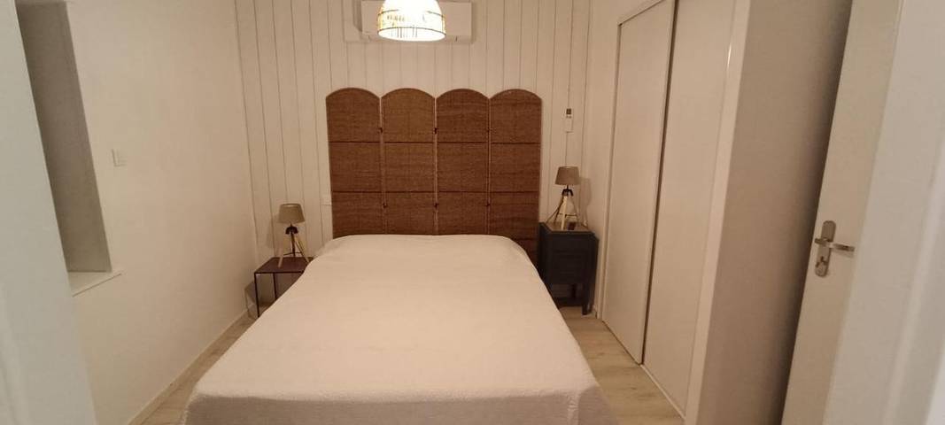 Gîte pour 2 personnes, avec piscine et jardin à Mervans - 4