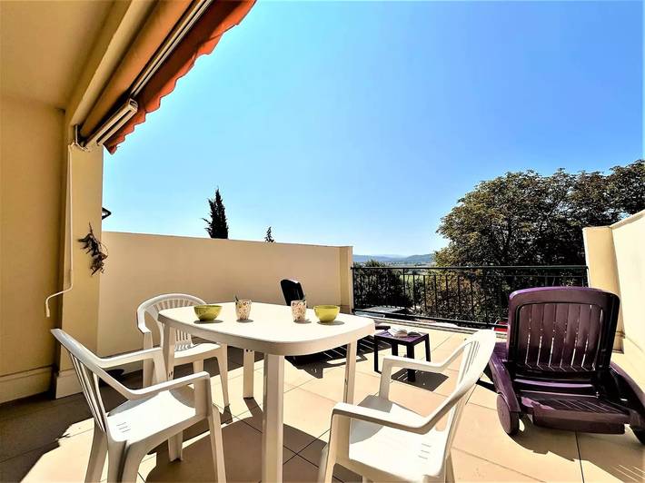 Studio pour 2 personnes, avec terrasse et vue - 1