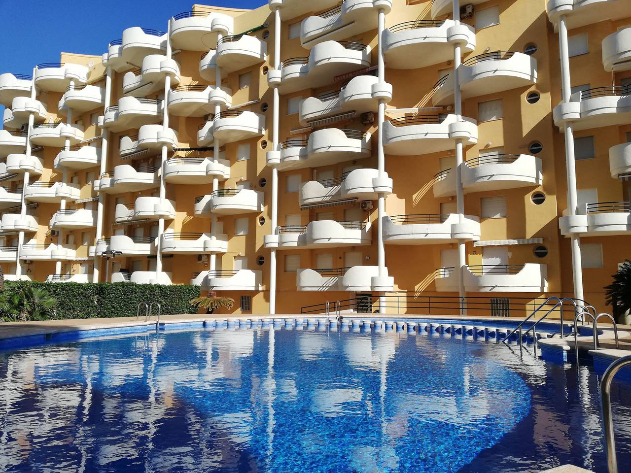 Ganze Wohnung, Fabulosa séptima planta, tres dormitorios, dos terrezas y espectaculares vistas! in Playa Xeraco, Xeraco