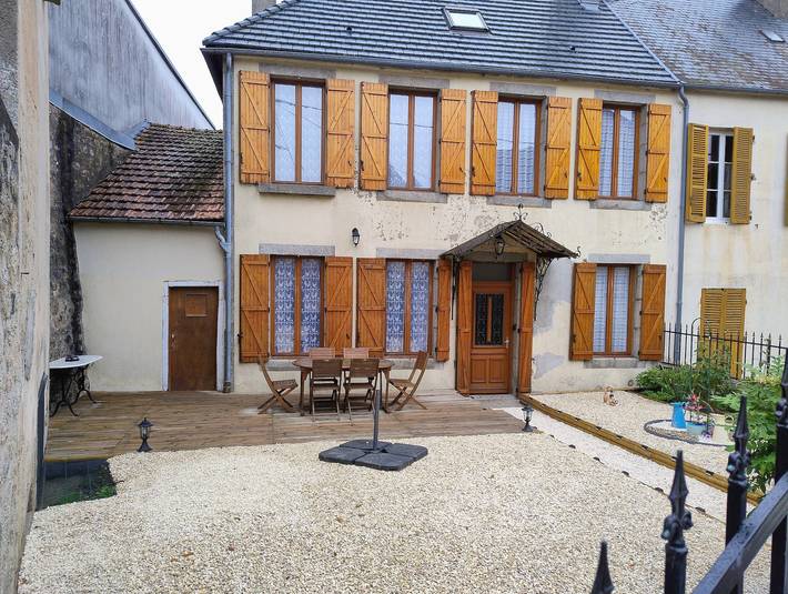 Maison de vacances pour 8 personnes, avec jardin, animaux acceptés dans le Parc naturel régional du Morvan