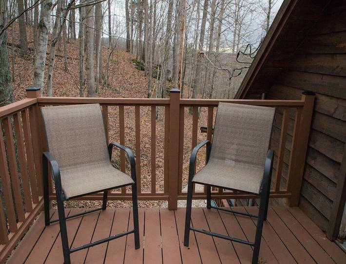 Log cabin for 4 people, with hot tub and balcony, with pets in Kentucky