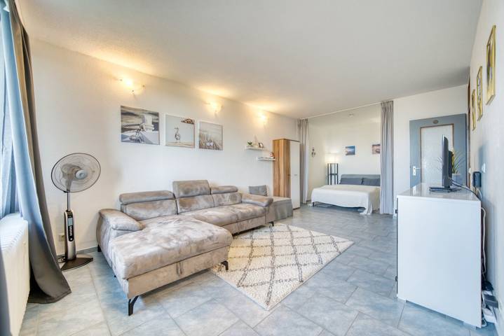 Ferienpark für 4 Personen, mit Seeblick und Balkon