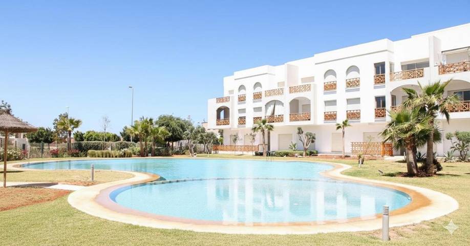 Appartement de vacances pour 5 personnes, avec jardin ainsi que piscine et vue