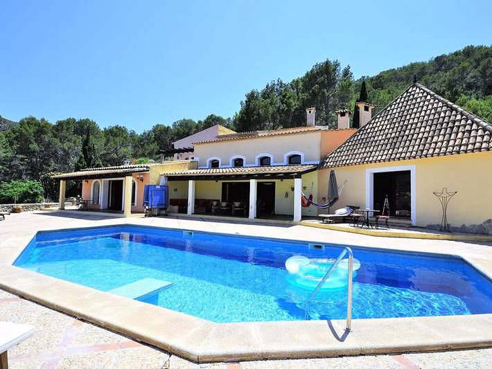 Villa pour 10 personnes, avec balcon dans Andratx