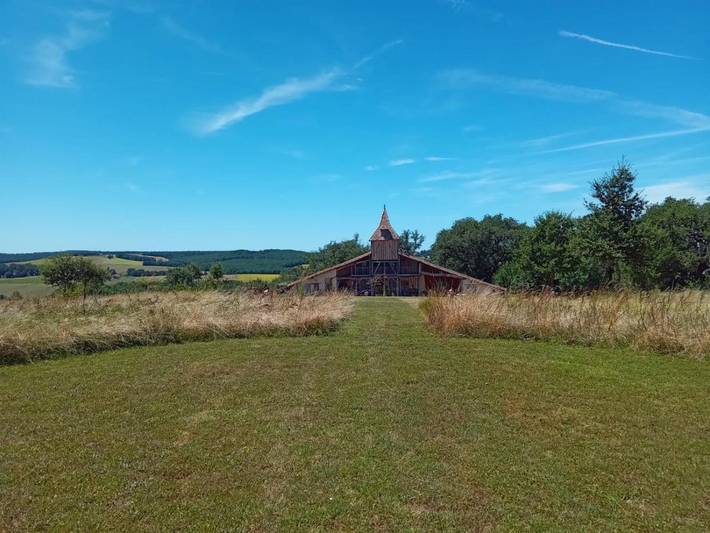Chambre d’hôte pour 4 personnes, avec jardin ainsi que piscine et vue à Lavit