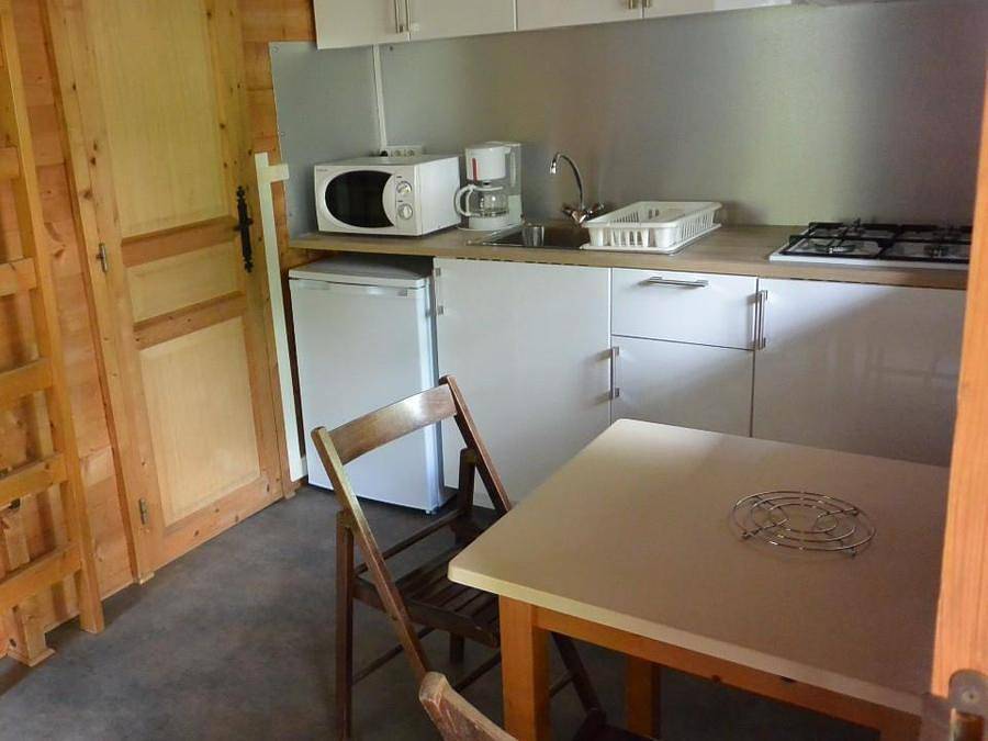 Camping Sous Doriat - Chalet 4 personnes - Relooké Gamme Eco in Monnet-la-Ville, Jura