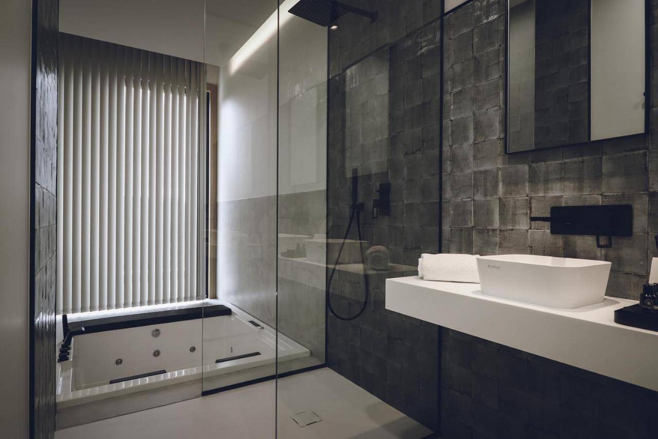 Atmos Hotel Boutique in Outes, Rias Baixas
