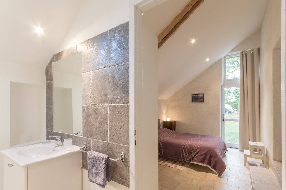 Rdc 2 Pers Chambre bleue in Muzillac, Côte des Mégalithes