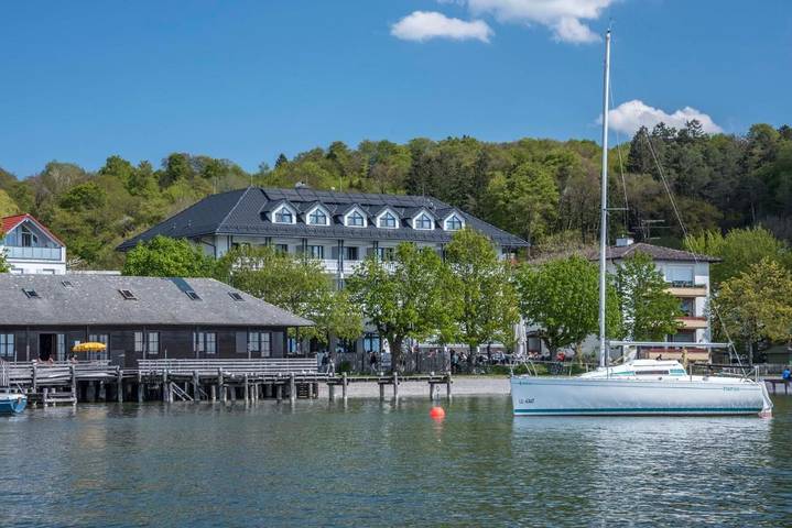 Hotel für 3 Personen, mit Terrasse und Sauna sowie Ausblick in Herrsching