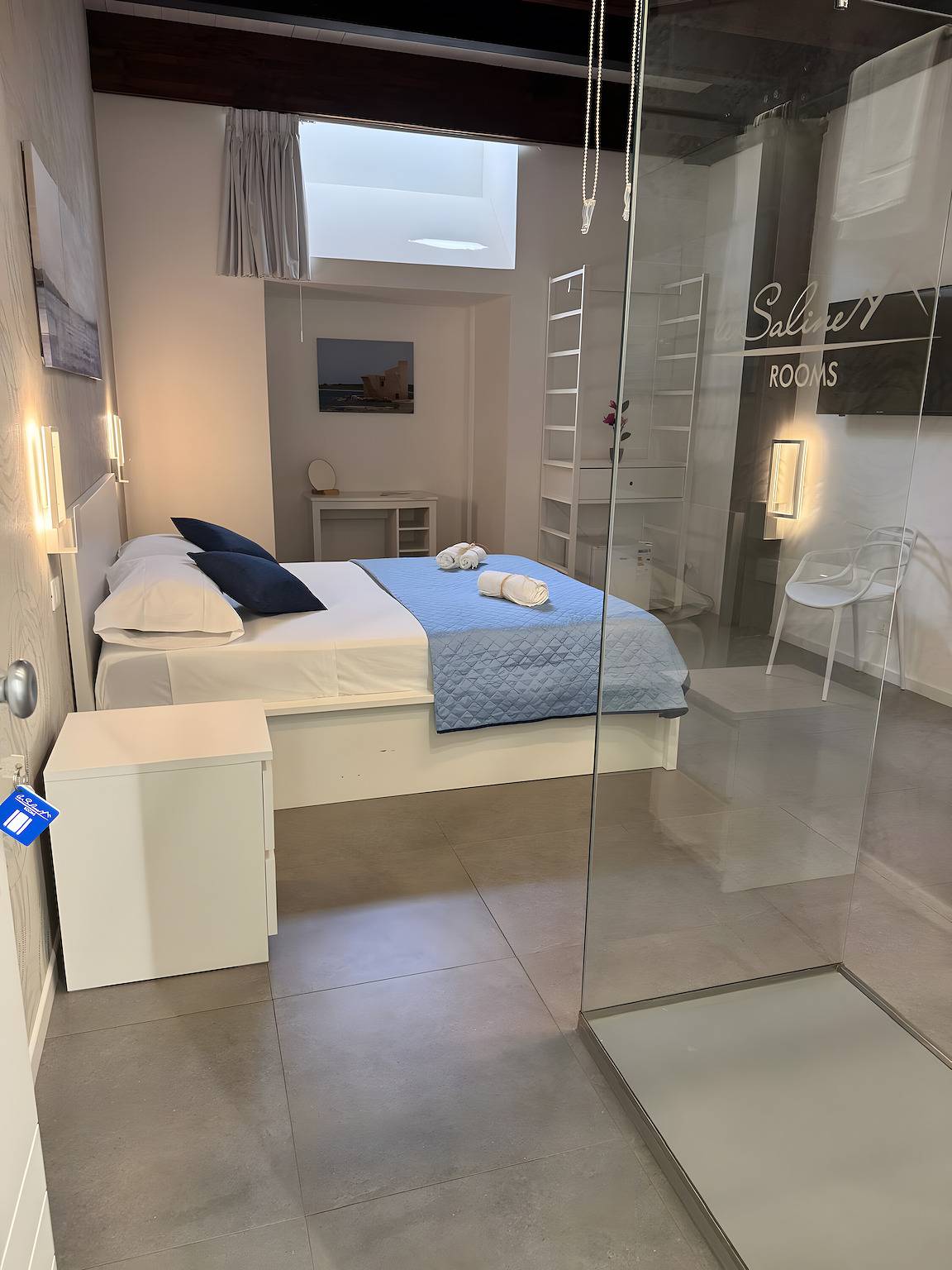 Room 101 at "Le Saline Rooms Marzamemi" with Wi-Fi and Air Conditioning in Marzamemi, Pachino