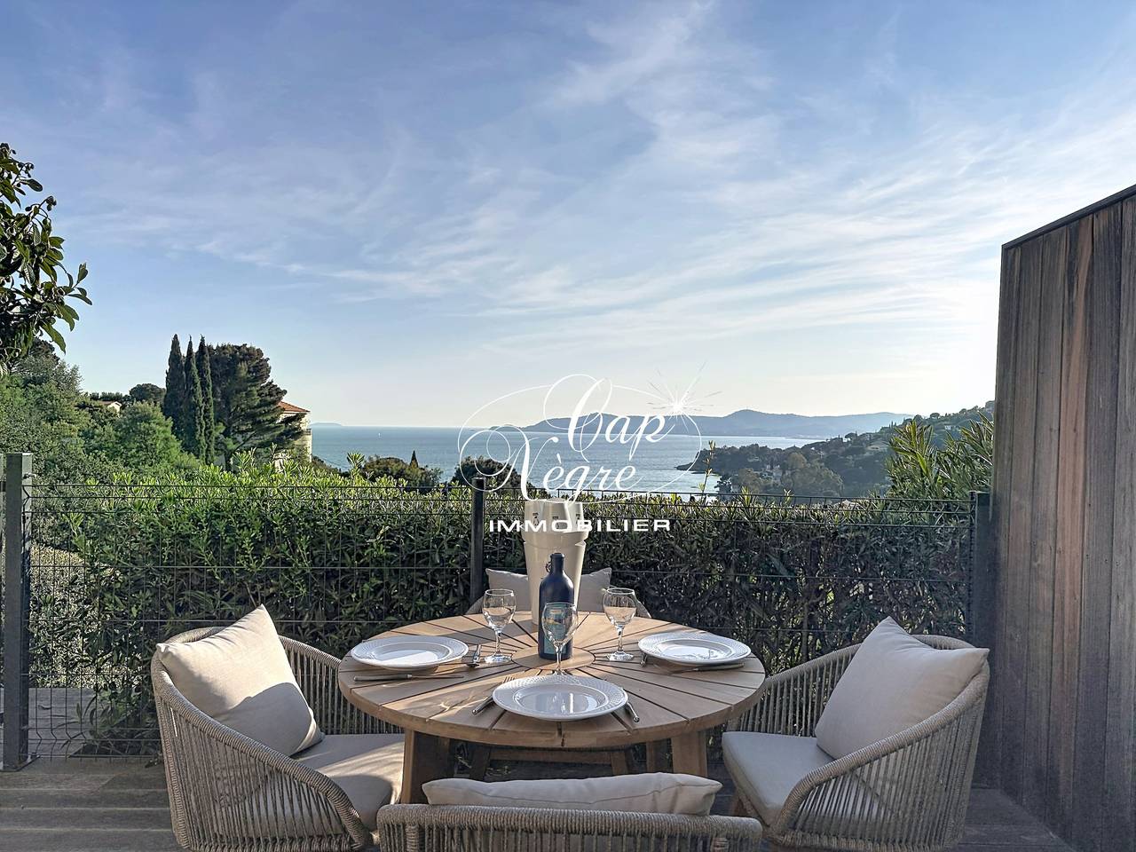 Appartement entier, Appartement T2  pour 3 personnes avec terrasse vue mer à Aiguebelle in Plage d'Aiguebelle, Le Lavandou