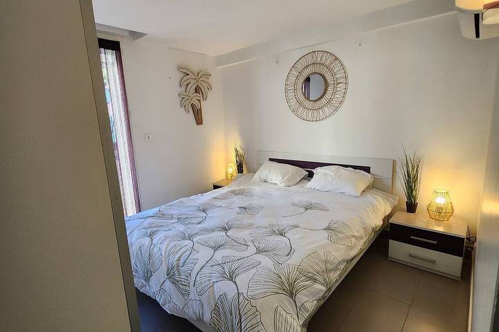 Gîte pour 4 personnes, avec jardin dans Plage Camp Long - 3