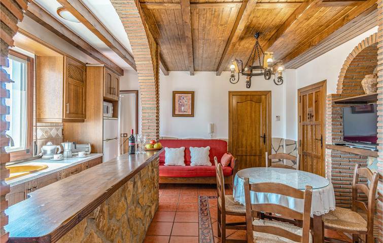 Apartamento con terraza junto a la piscina cerca de Golco in Mecina Bombarón, Alpujarra de la Sierra