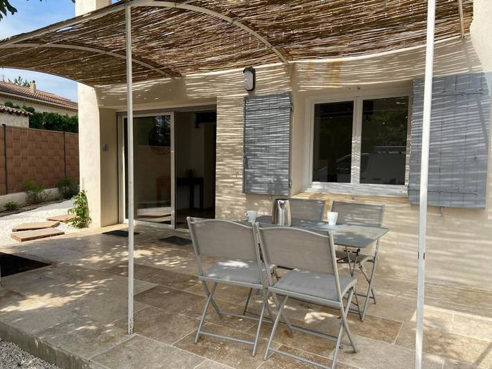 Location de vacances pour 14 personnes, avec jardin ainsi que vue et piscine à Beaumes-de-Venise - 4