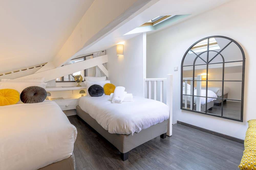 Entire apartment, Le Loft - Les Demoiselles at Versailles in Versailles, Yvelines