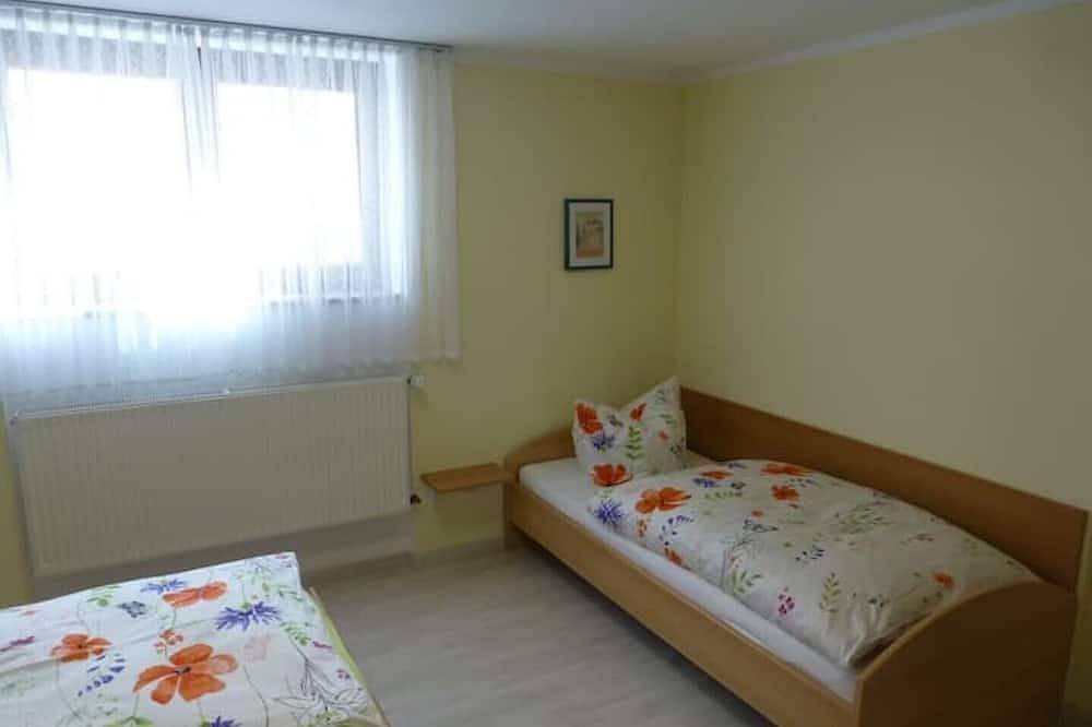Ganze Wohnung, Abseits von Lärm und Verkehr in Litzendorf, Oberfranken