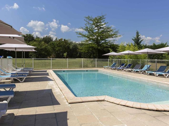 Hôtel pour 2 personnes, avec Terrasse ainsi que Jardin et Piscine
