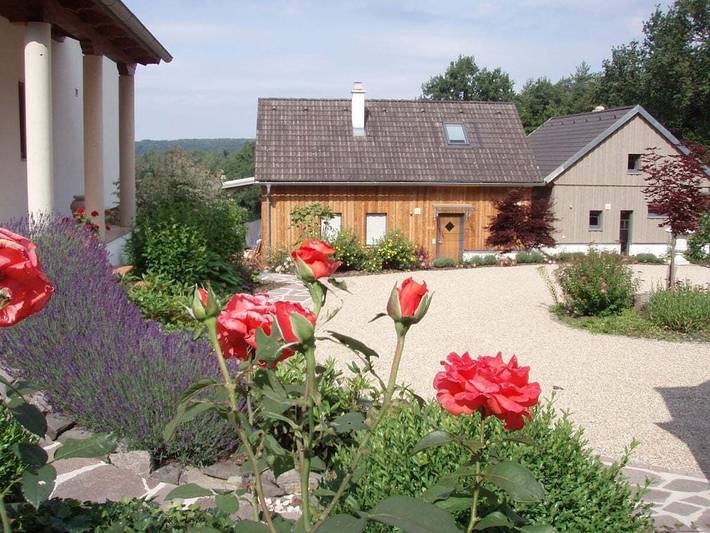 Ferienhaus für 4 Personen, mit Terrasse und Garten sowie Pool und Ausblick