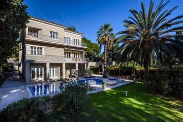 Villa for 10 Guests in Split, Split-Dalmatia, Picture 3