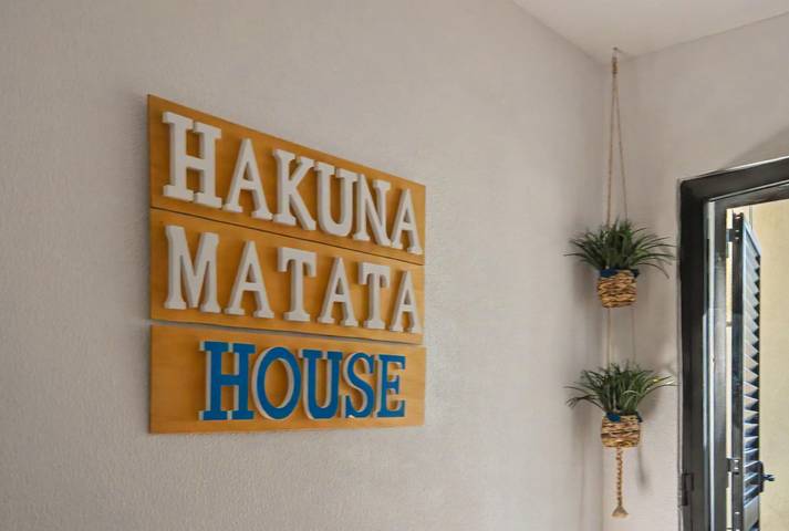 Entire apartment, Apartment 'Hakuna Matata House' with Shared Pool, Wi-Fi and Air Conditioning in Portimão, Faro District