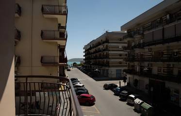 Vacation Rental for 4 Guests in Crotone, Ionian Coast Calabria, Picture 1