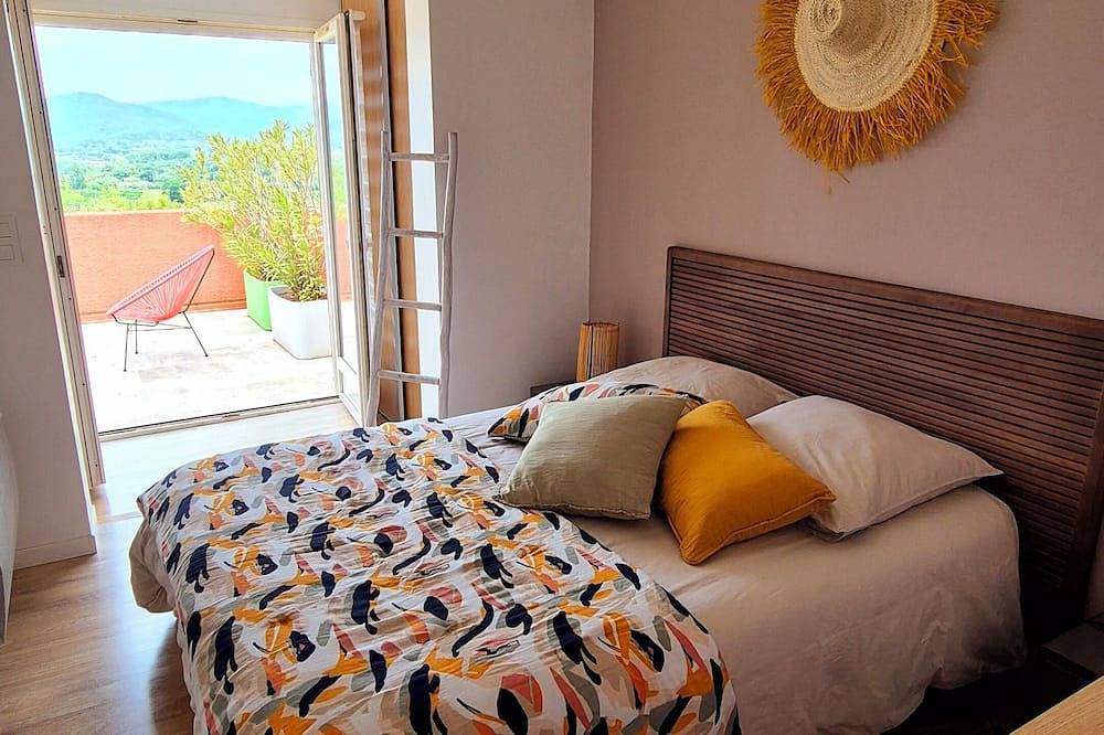 Magnificent Mazet in the Gulf of St Tropez in Cogolin, Draguignan region