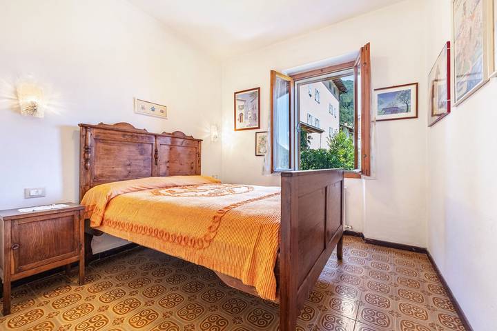 Gîte pour 6 personnes, avec jardin à Breguzzo