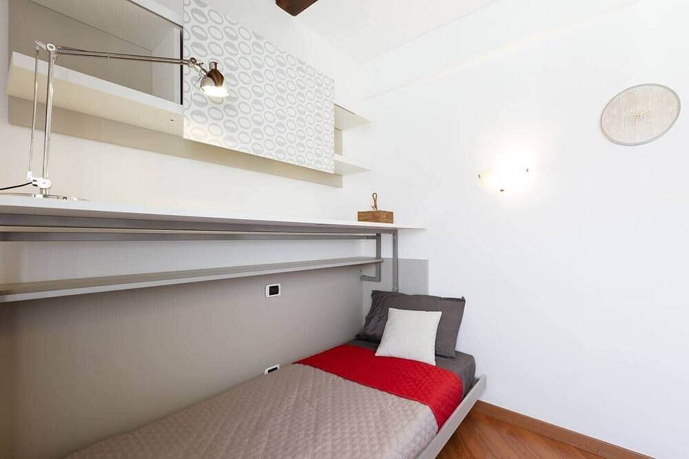 Ganze Wohnung, Zu vervollständigen in Centro (Monza), Monza