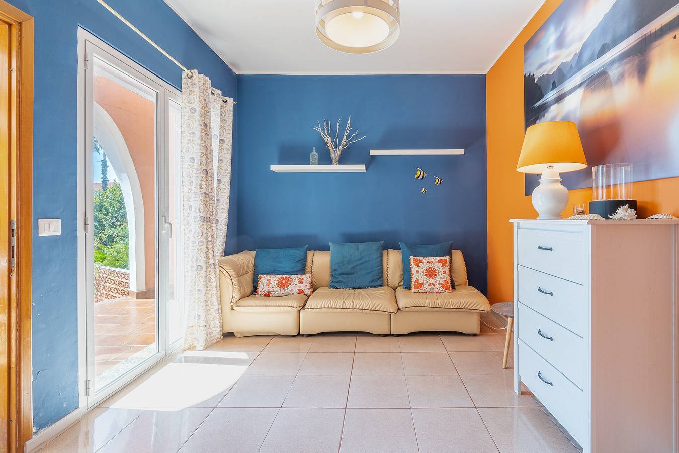 Villa 'Morgana' avec terrasse privée, Wi-Fi et climatisation in Fontane Bianche, Cassibile