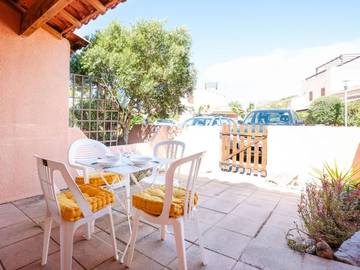 Villa pour 4 personnes, avec terrasse et piscine, animaux acceptés à Gruissan