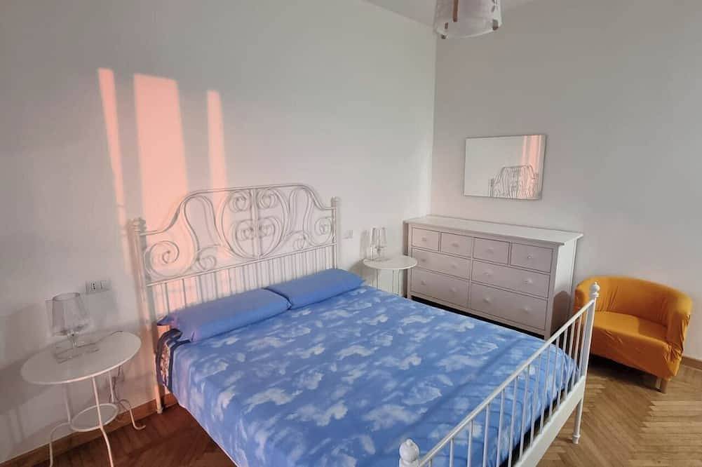 Entire apartment, Independent Penthouse in the Heart of Modena in Modena, Modena Province