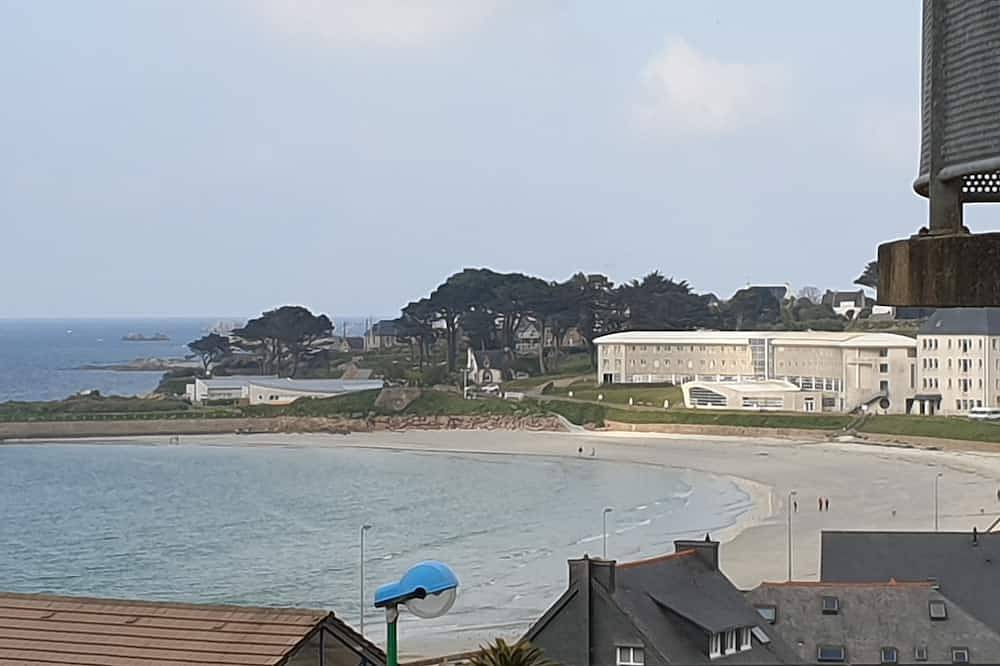 Entire apartment, Sea view apartment in Trévou-Tréguignec, Pink Granite Coast