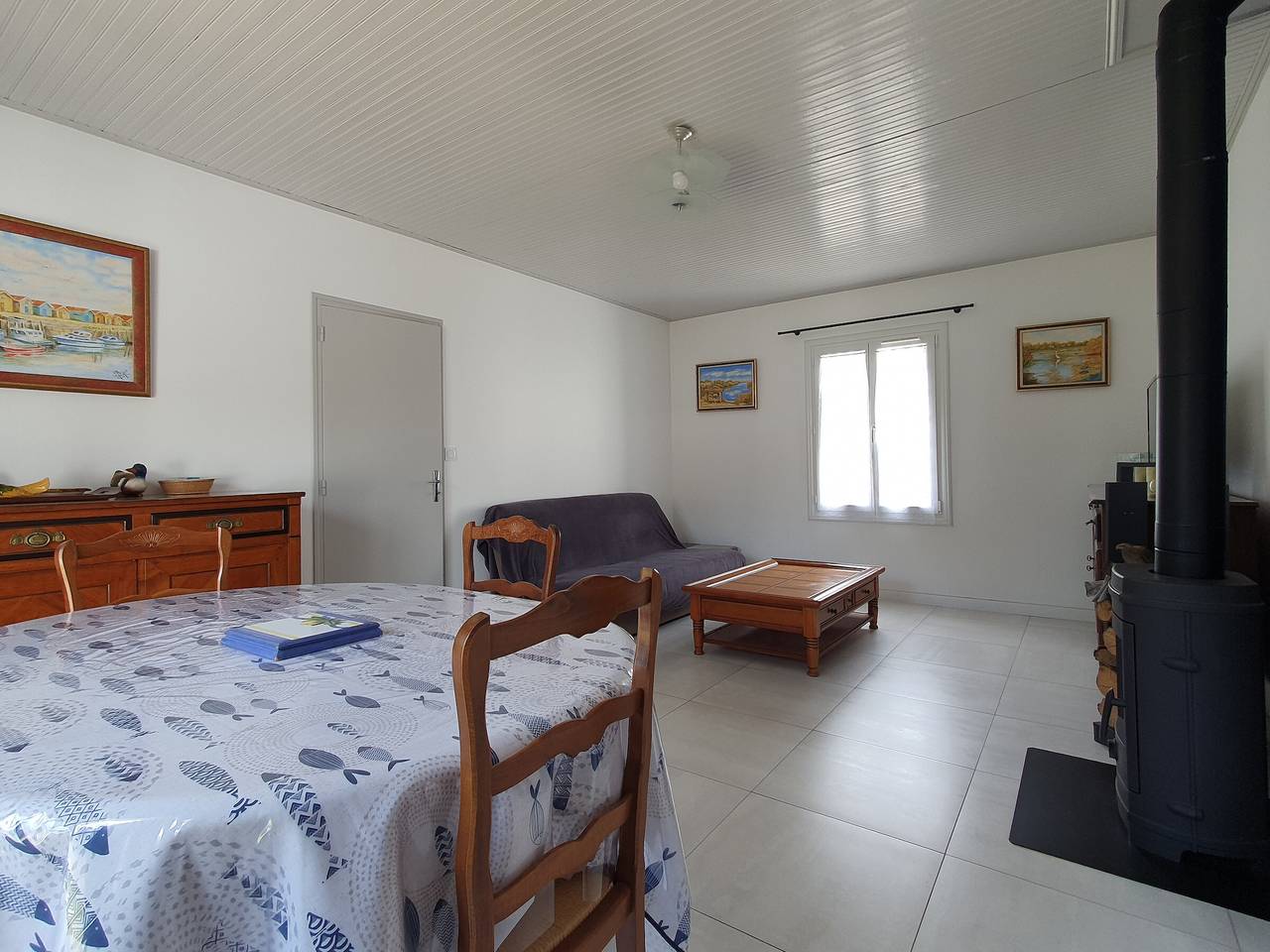 Villa Calme et Confort, Accès Direct Plage, 4 Pers., Proche Centre-Ville et Forêt in L'Aiguillon-la-Presqu'île, Vendée