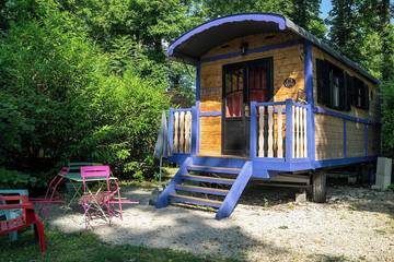 Cabane en bois pour 30 personnes, avec sauna et jacuzzi dans l' Aube