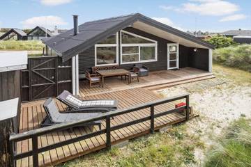 Ferienhaus für 6 Personen, mit Terrasse, mit Haustier in Vorupør