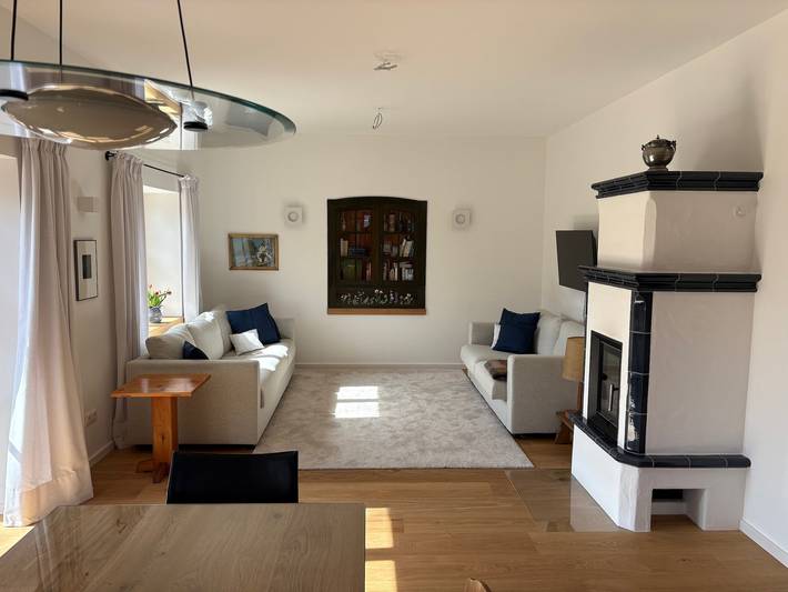 Ferienhaus für 8 Personen, mit Garten und Seeblick sowie Balkon und Ausblick im Tölzer Land