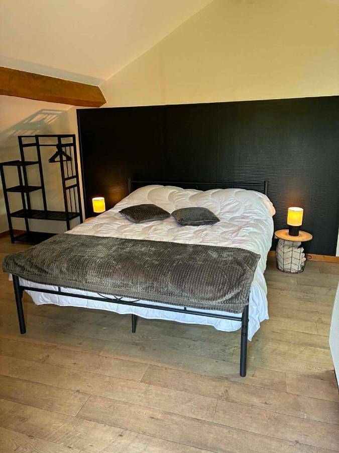 Maison d’hôte pour 4 personnes, avec jardin ainsi que terrasse et piscine à Paray-le-Monial - 2