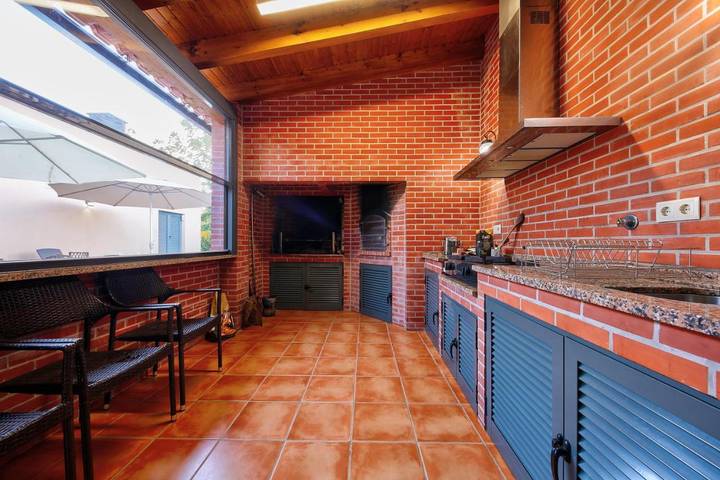 Casa rural para 2 personas, con Terraza y Jacuzzi además de Jardín y Piscina en Luso - 2