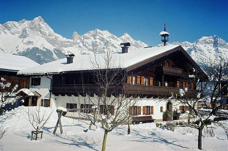 Ganze Wohnung, Apartment with Mountain View in Saalfelden am Steinernen Meer, Pinzgau