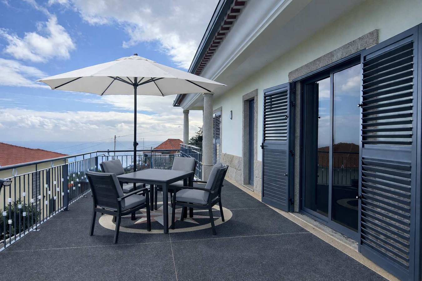 Villa für 6 Personen mit Balkon/Terrasse in Gaula, Madeira