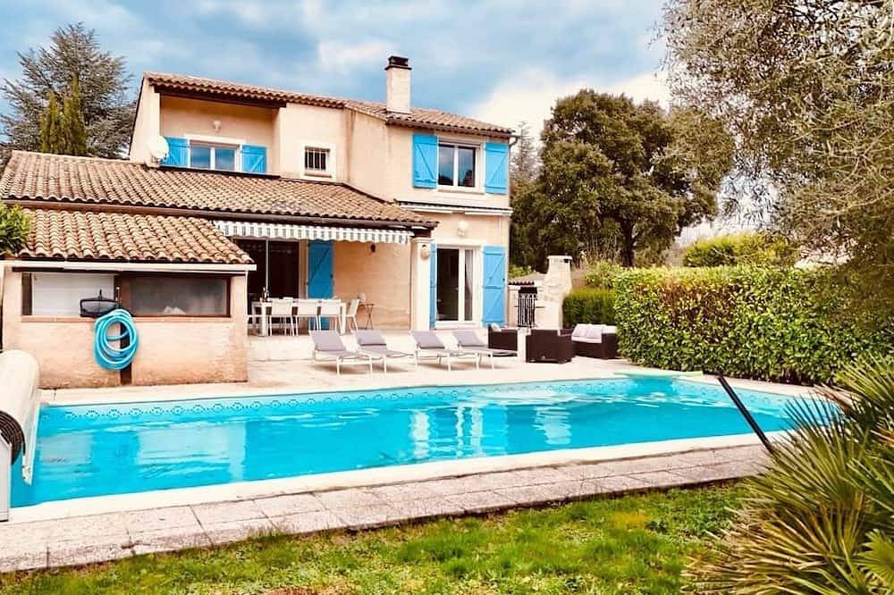 La Maison Bleue - Family-friendly, peaceful & air-conditioned in Garéoult, Región Brignoles