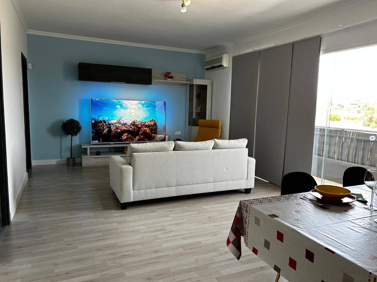 Apartamento entero, Apartment with Balcony in Campanillas, Málaga