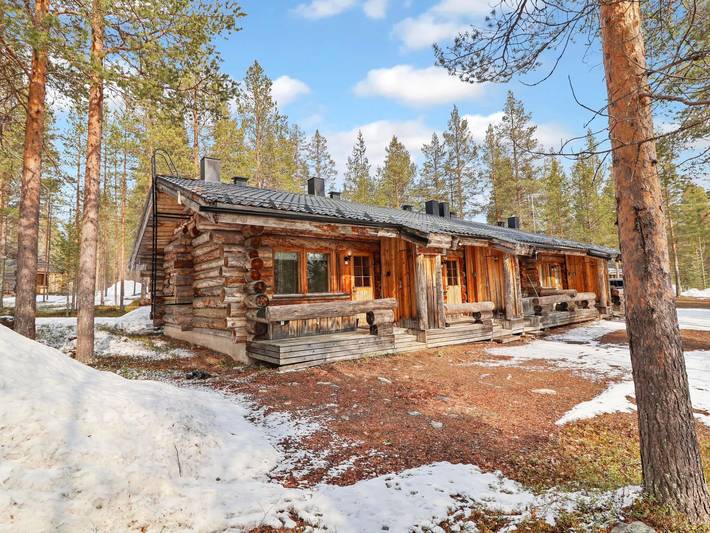 Log cabin for 3 people in Levi