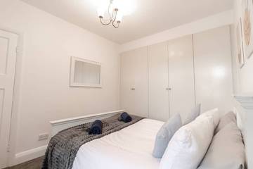 Apartment for 5 People in Bromley, London, Photo 3