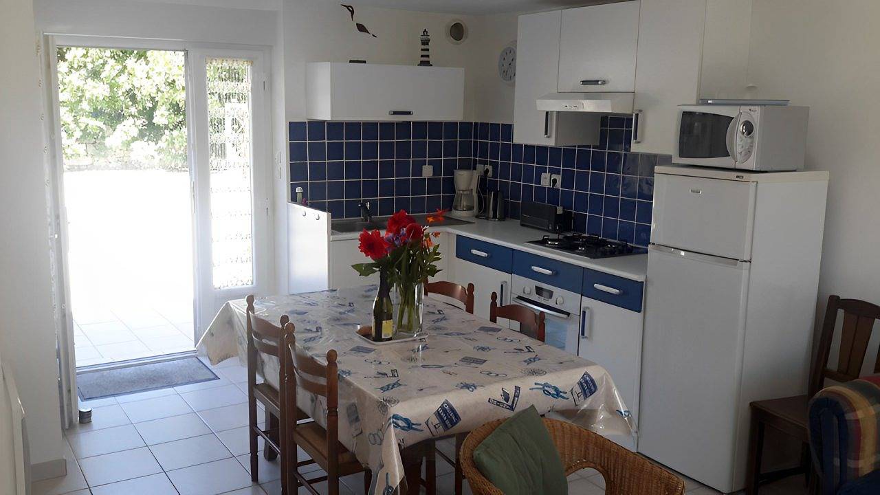 Gite 1 - Les Gîtes de Kergolvan in Locmariaquer, Côte des Mégalithes