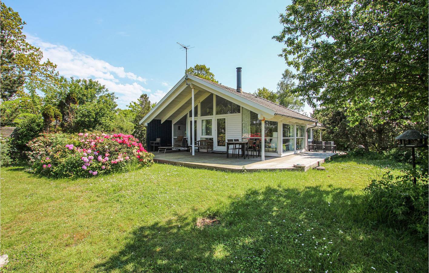 Holiday home for 6 people with garden in Samsø