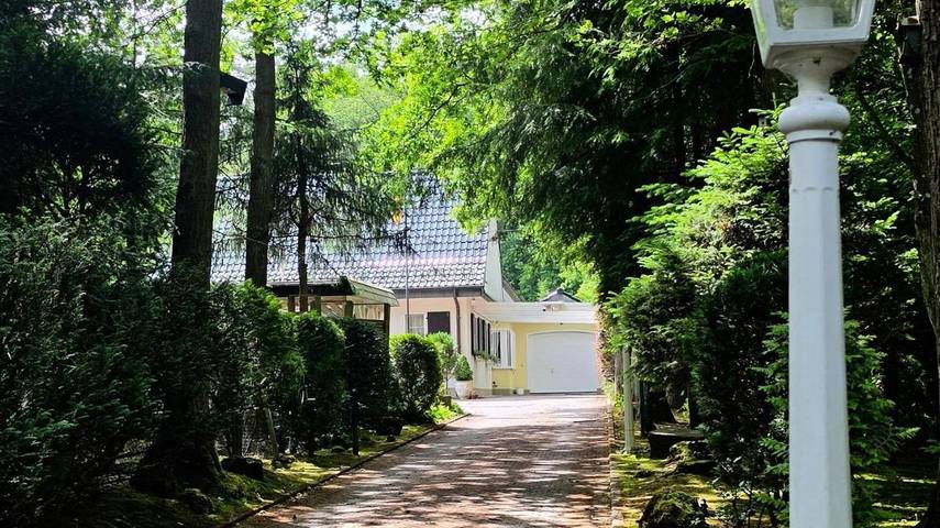 Ferienhaus für 10 Personen, mit Terrasse und Garten sowie Sauna und Ausblick in Euskirchen