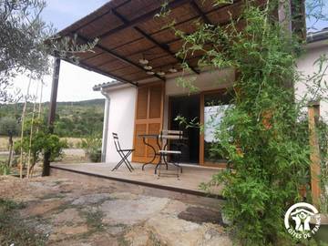 Gîte pour 2 personnes, avec jardin dans l' Hérault