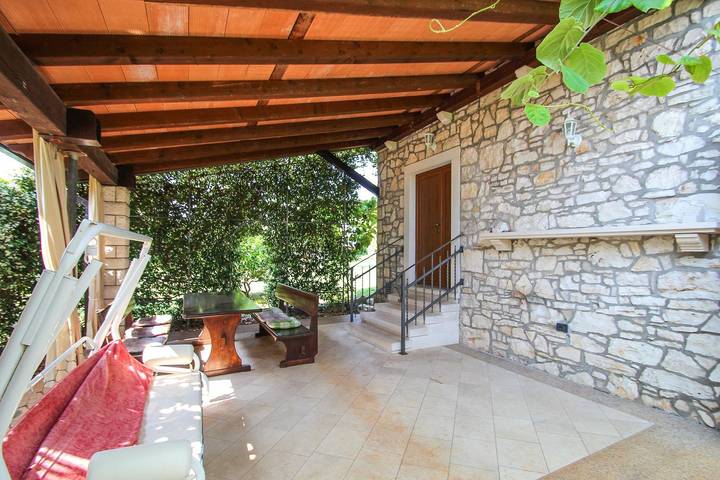 Ferienhaus für 2 Personen, mit Terrasse und Garten in Umag - 2